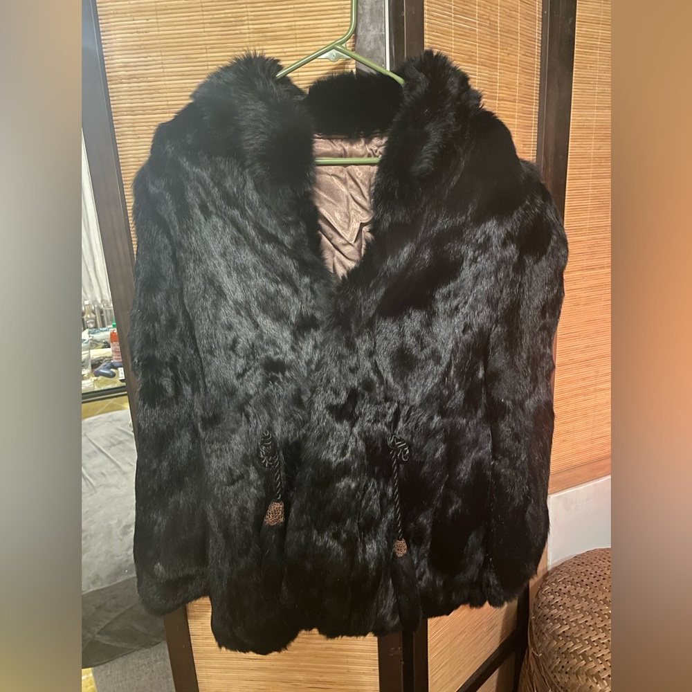 GraPia “this skin was imported from France” Real Fur Black Coat